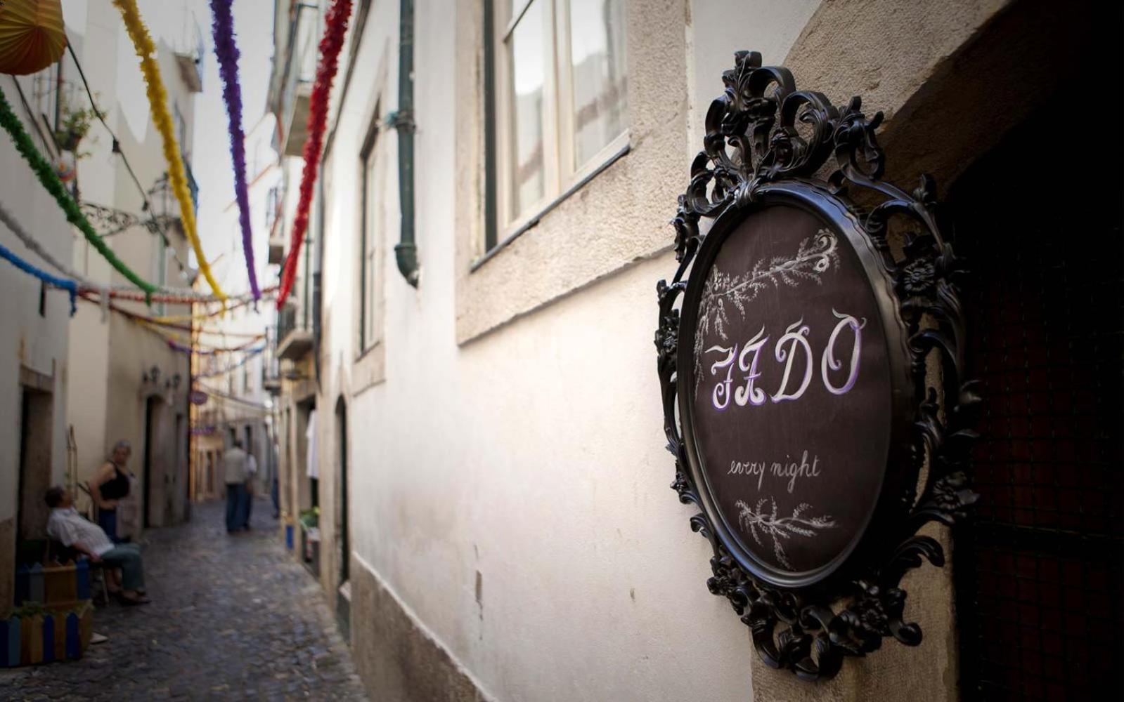 Alfama Chic Penabuquel3 Apartment Lisbon Exterior photo